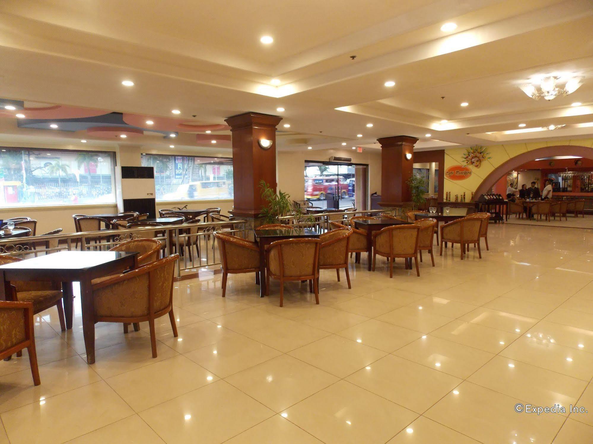 Grand Regal Hotel Bacolod Exterior foto